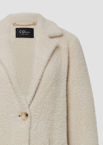 s.Oliver Strickjacke in Beige