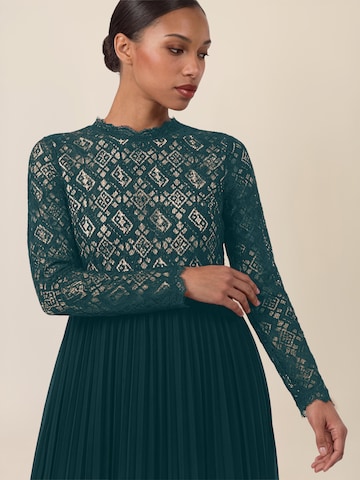 APART Evening Dress in Green