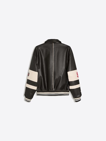 Giacca di mezza stagione di Bershka in nero