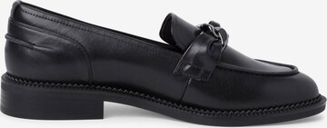 TAMARIS Classic Flats in Black