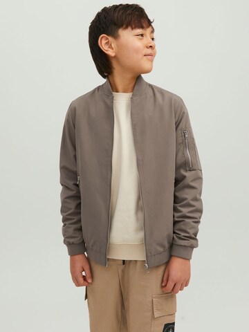 Jack & Jones Junior سترة غير رسمية 'Rush' بلون رمادي: الأمام