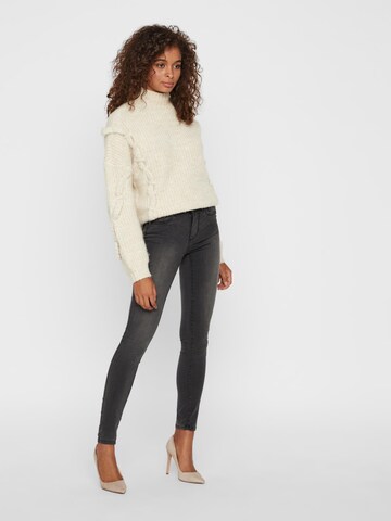 Skinny Jeans 'Tanya' de la VERO MODA pe gri