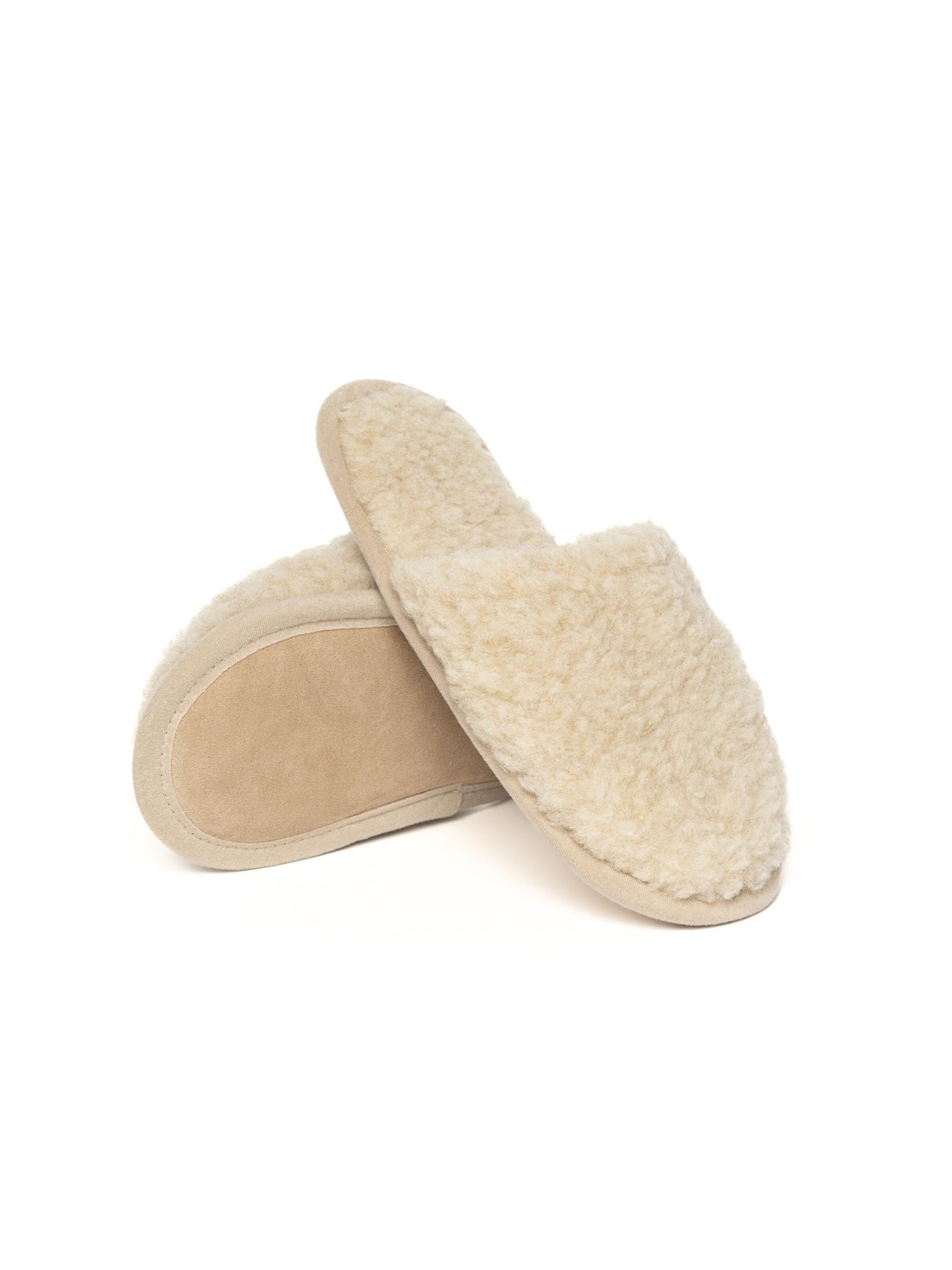 Gottstein Slippers 'Curly Wool Curly Wool' in Beige