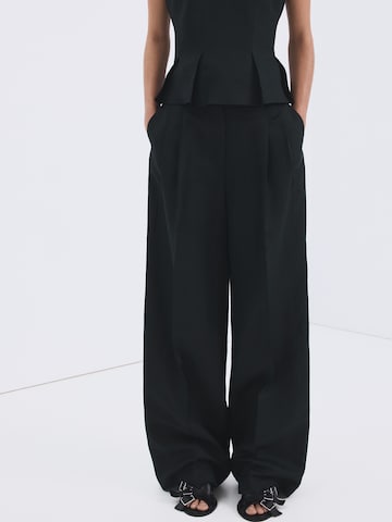 Wide leg Pantaloni con pieghe 'LBOLGA' di MANGO in blu: frontale