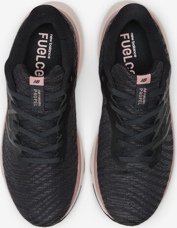 new balance Παπούτσι για τρέξιμο 'FuelCell Propel v4' σε μαύρο