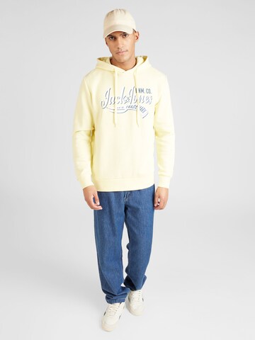 Sweat-shirt JACK & JONES en jaune