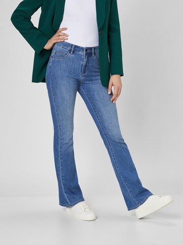 PADDOCKS Flared Jeans in Blue: front