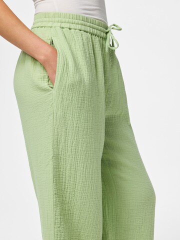 PIECES Wide leg Broek 'PCSastina' in Groen