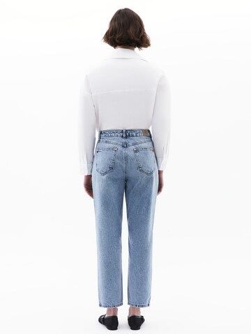 OXXO Tapered Jeans in Blue
