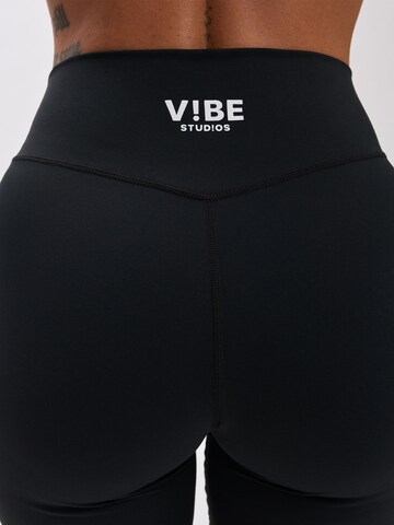 Skinny Leggings de la V!BE STUD!OS pe negru