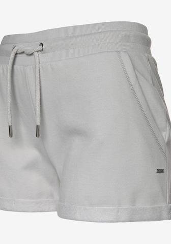 regular Pantaloni di LASCANA in grigio