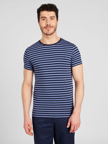 TOMMY HILFIGER Slim fit T-shirt i blå: framsida