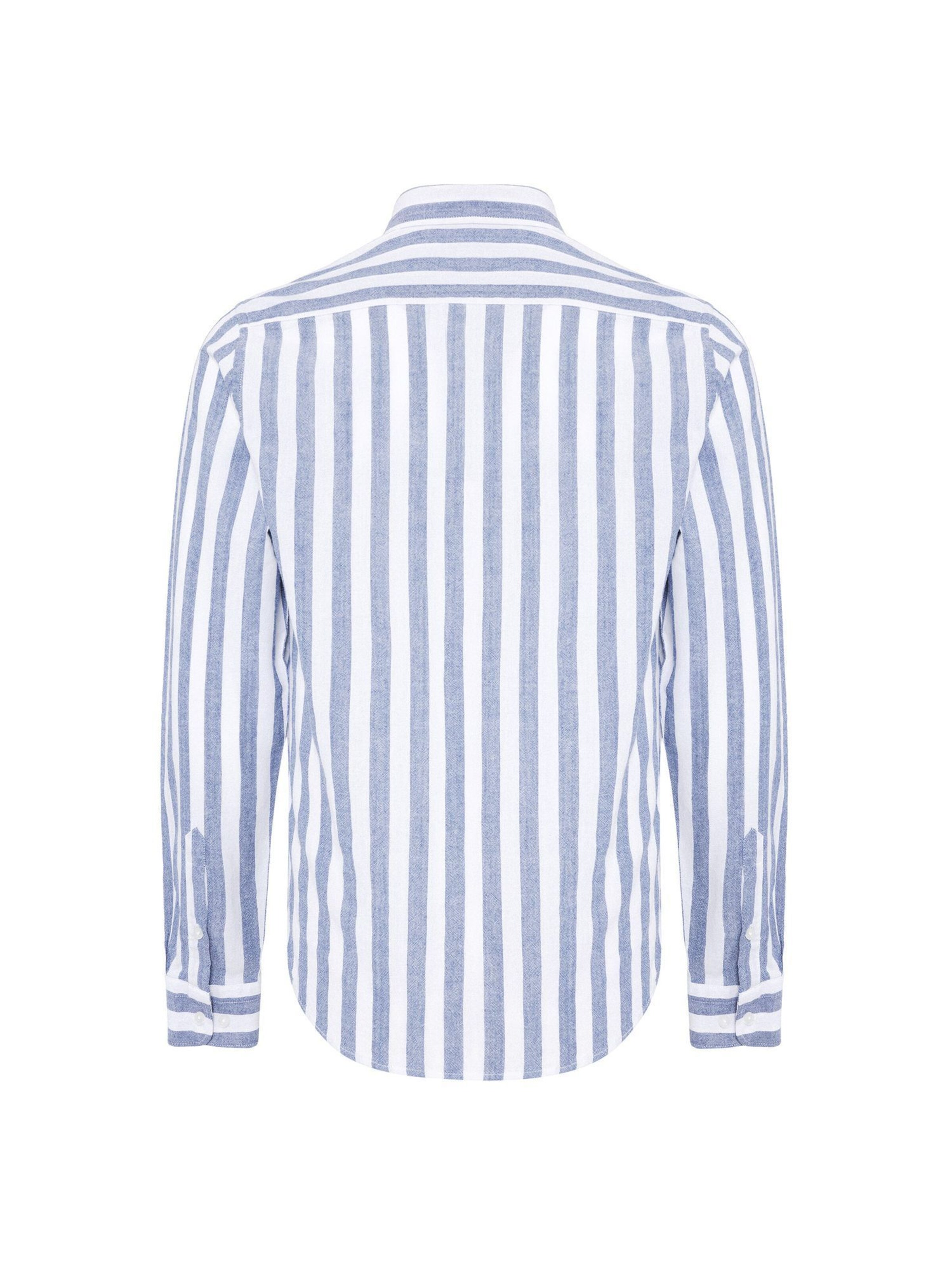 Williot Jorge in Blau