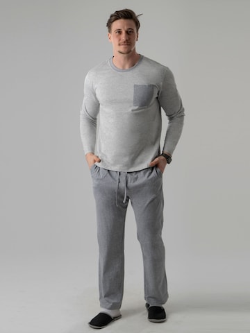 Pigiama lungo 'Pantoneclo Men’s Night Wear Long Set' di PANTONECLO in grigio: frontale