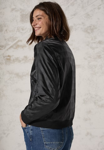 CECIL Between-Season Jacket in Black