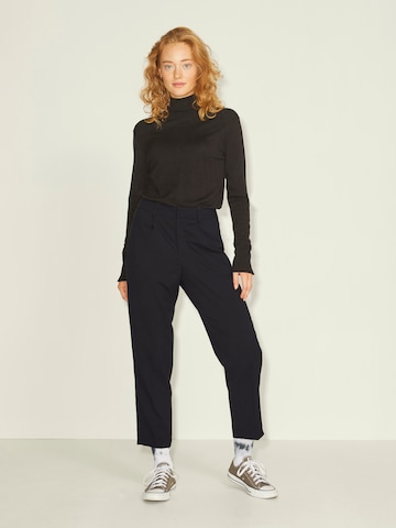 JJXX Regular Pleat-Front Pants 'Chloe' in Black