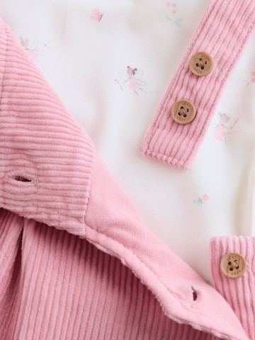 Next Set in Pink