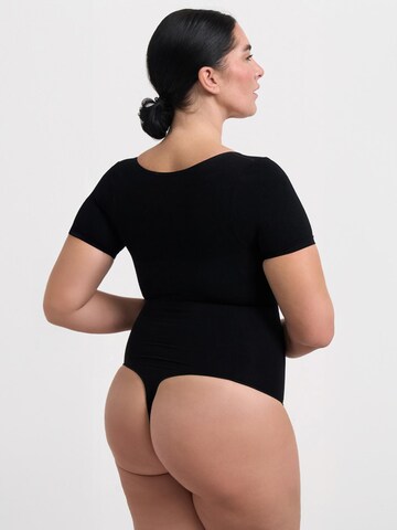 cfab by creamy fabrics Shapingbody 'T-Shirt Bodysuit Sculpting Shapewear mit String' in Zwart
