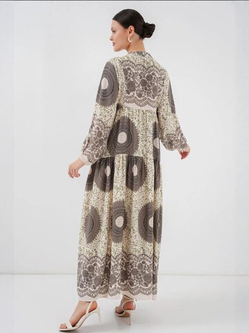 Bigdart Dress in Beige