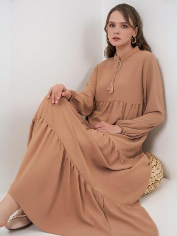 Bigdart Dress in Beige