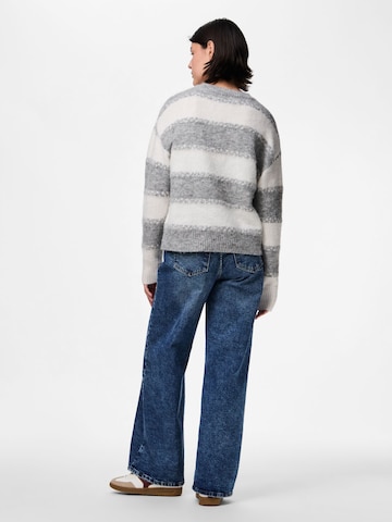 PIECES Sweater 'PCMilla' in Grey