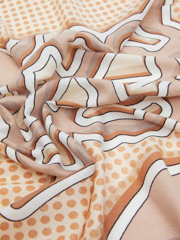 GUESS Wrap in Beige