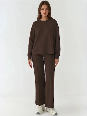 Hiccup Regular Pants in Brown
