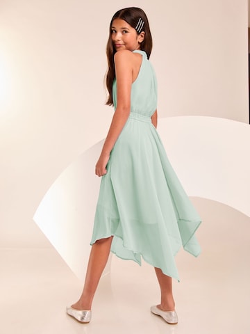 Lipsy Mekko värissä vihreä