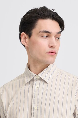 Fit confort Chemise ' CFOlsson ' Casual Friday en beige