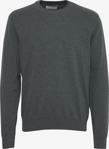 Casual Friday Sweater in Grey: front