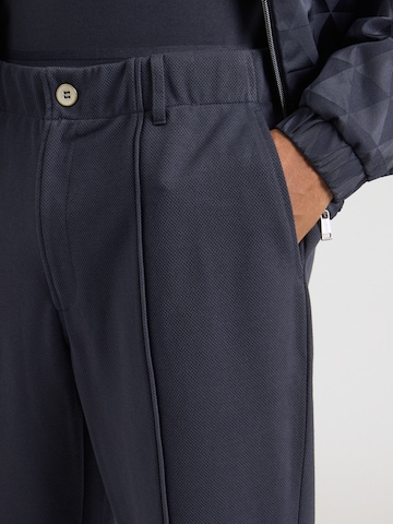 GUESS Regular Pants in Blue