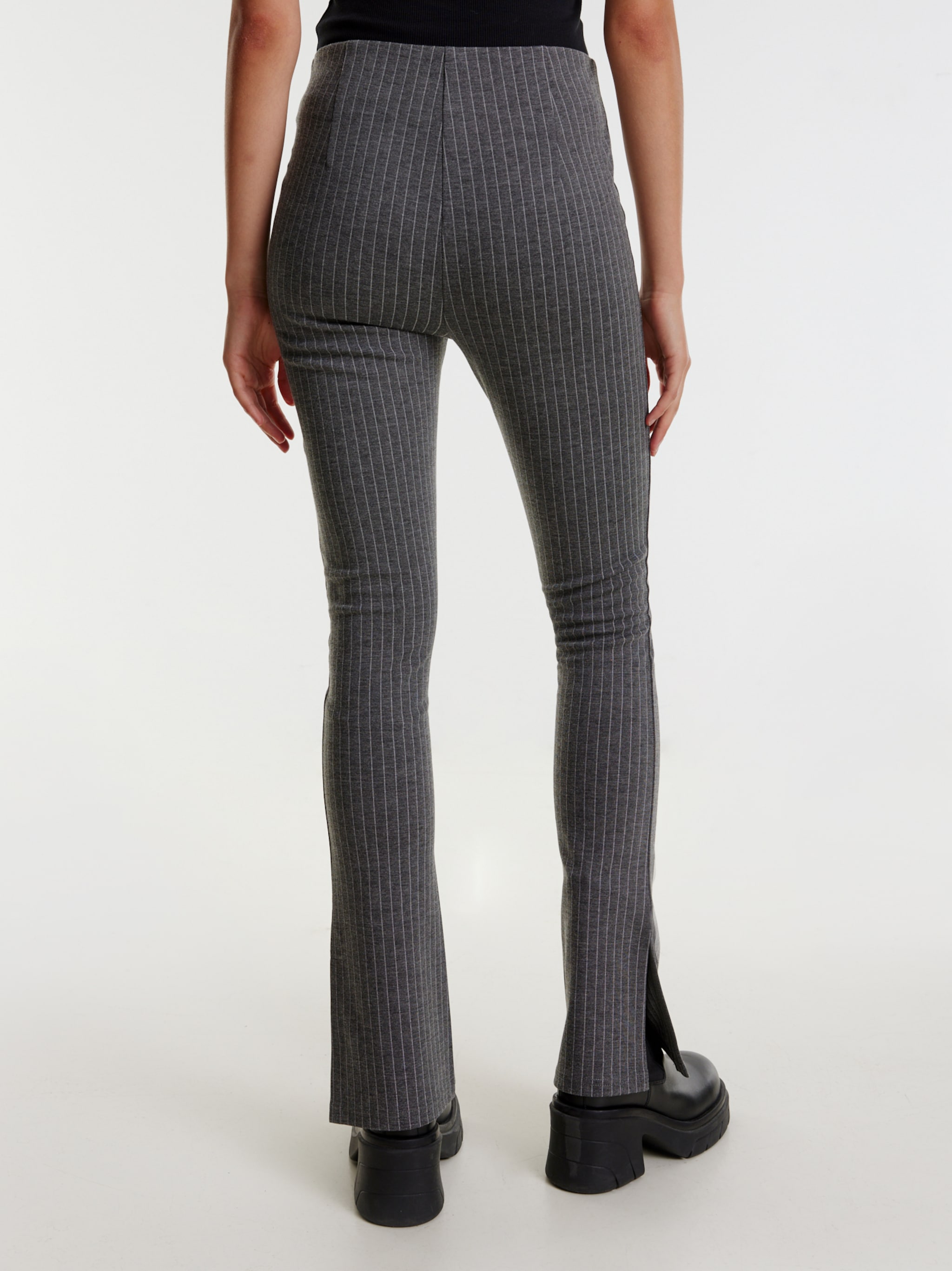 EDITED Productos Pantalón 'Zihna' gris
