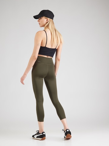 PUMA Skinny Παντελόνι φόρμας 'TAD ESSENTIAL' σε πράσινο