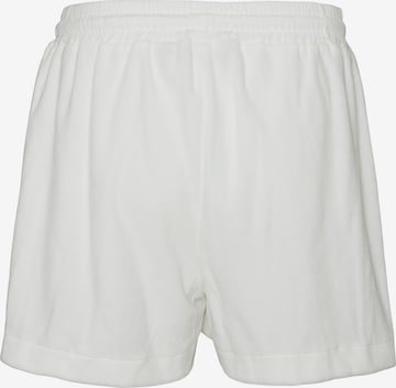 VERO MODA - Regular Calças 'Unica' em branco