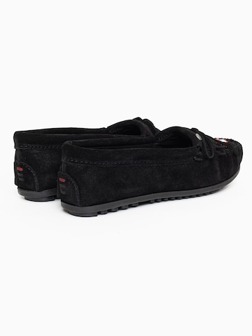 Minnetonka Moccasin 'Thunderbird' in Black