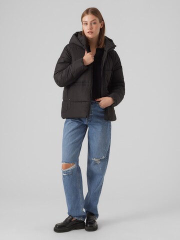 VERO MODA Zimní bunda – černá