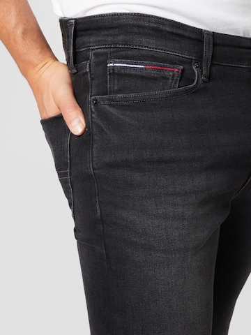 Tommy Jeans Regular Jeans 'SIMON' in Black