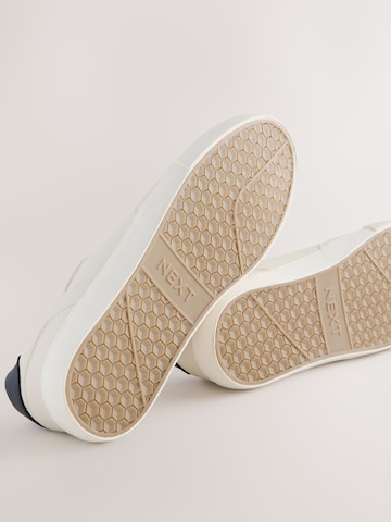 Next Platform trainers in Beige