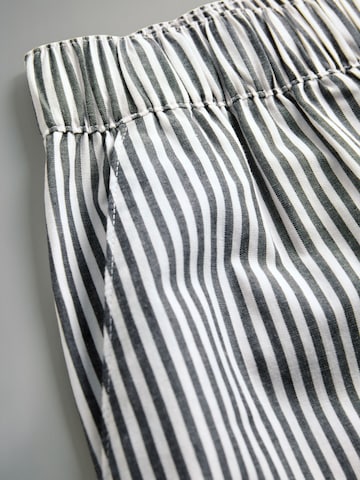 The Set Regular Hose in Grau