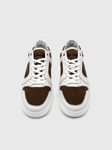 Dutch'D Sneaker low 'Rune' in Braun