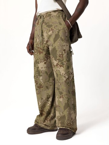 Loosefit Pantaloni di VAMOS CLO in verde