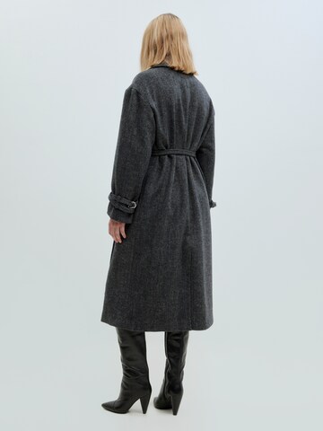 Manteau mi-saison 'Mareile' EDITED en gris