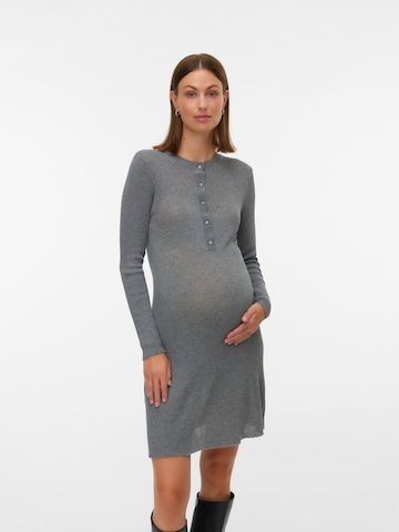MAMALICIOUS Pletené šaty 'MLOFELIA LIA' - Sivá: predná strana