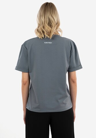 Suri Frey Shirts ' SFY Freyday ' i grå
