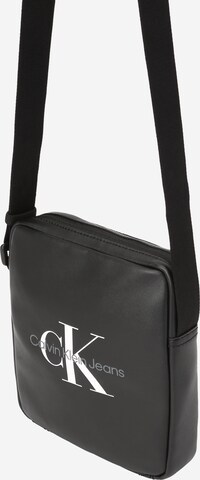 Calvin Klein Jeans - Bolso de hombro en negro