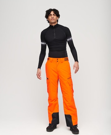 Regular Pantalon de sport Superdry en orange