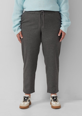 s.Oliver Regular Broek in Grijs: voorkant