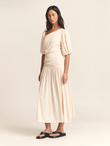 Robe 'Joie' St MRLO en beige