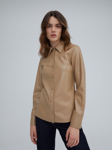 EDITED Blouse 'Jayde' in Beige: voorkant