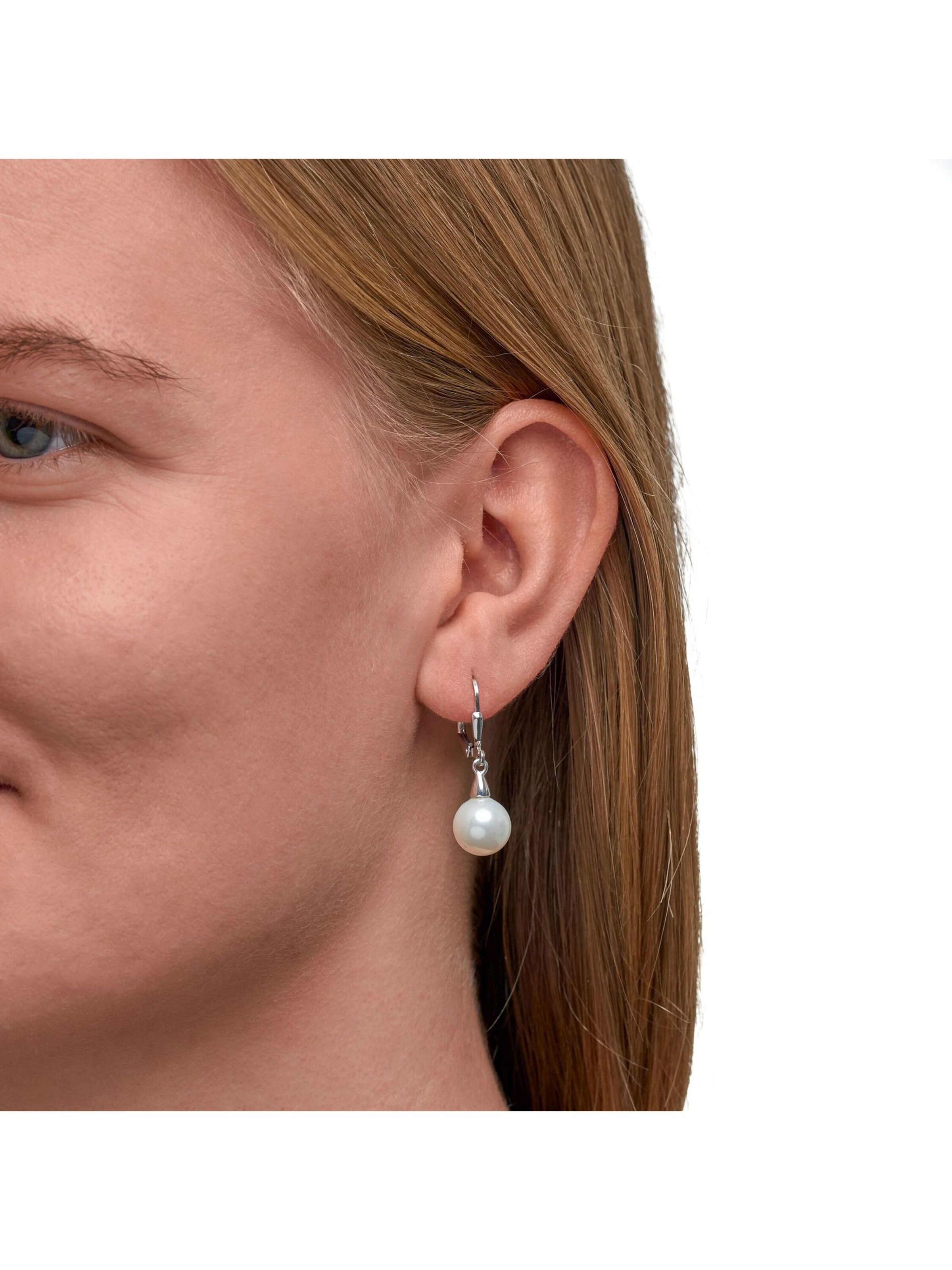 Zeeme Earrings in White: front